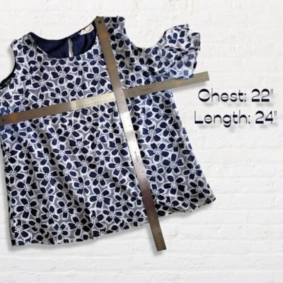 Blu Pepper Plus Blue Blouse with White Floral Lace Cold Shoulder Sleeve Size 1XL - Picture 4 of 10